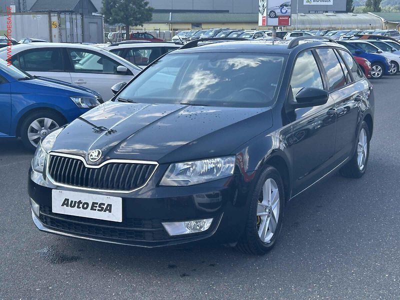 Škoda Octavia (2014) 1.2TSi, AC, výhřev sed - fotka 3 z 15