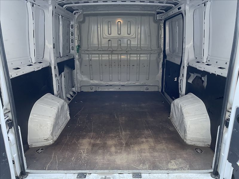 Citroën Jumper 2,2 HDI 88KW L1H1 ČR.1.MAJ. - fotka 16 z 25