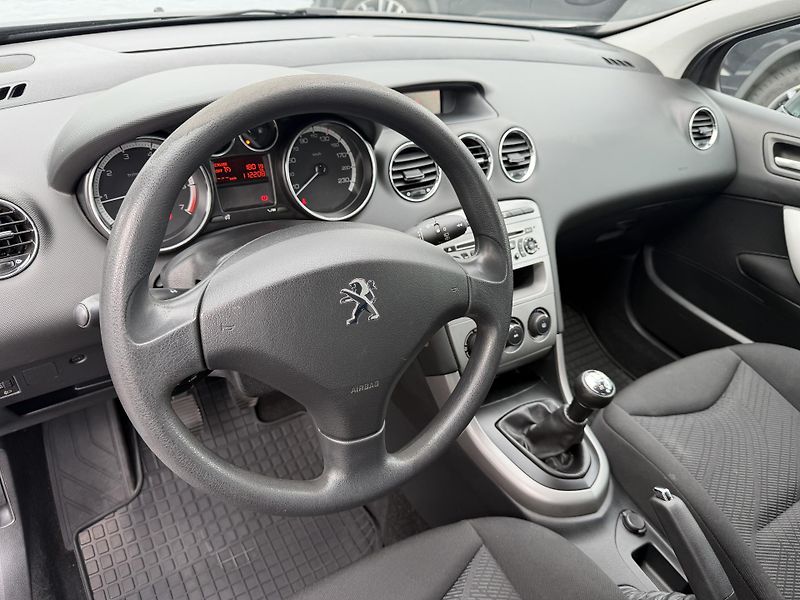 Peugeot 308 (2013) 1.4 VTi 72 kW  - fotka 12 z 15