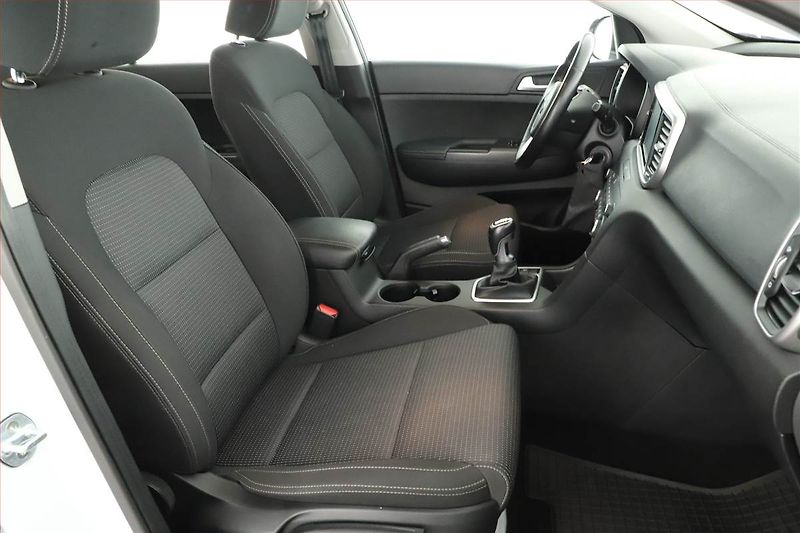 Kia Sportage (2019) 1.6 GDI, Navi, Tempomat - fotka 7 z 17