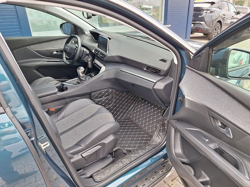 Peugeot 5008 (2019) ALLURE 1.5 BHDi 130k M6 - fotka 11 z 19