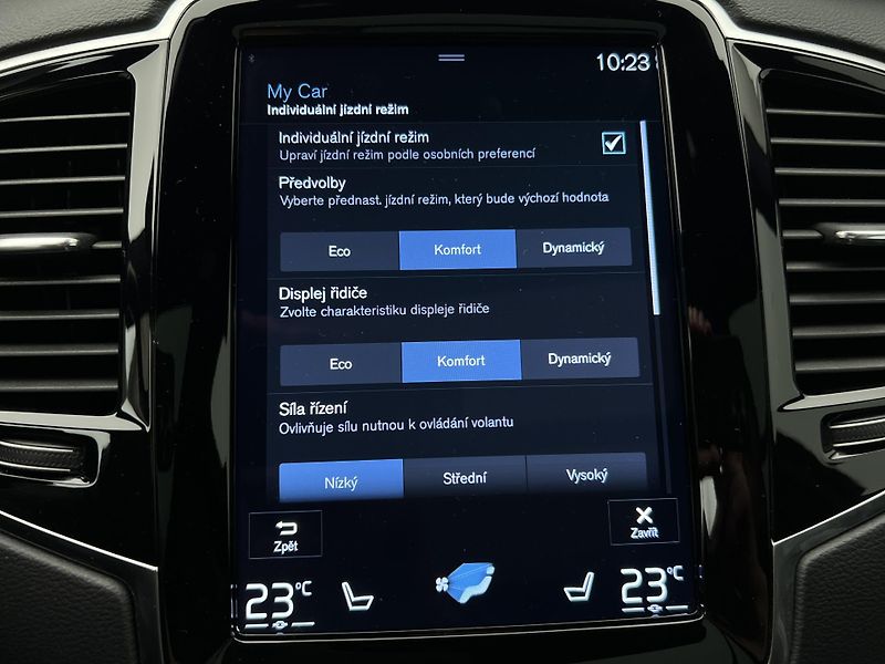 Volvo XC90 B5 AWD R-DESIGN 7 MÍST AUT  - fotka 39 z 47