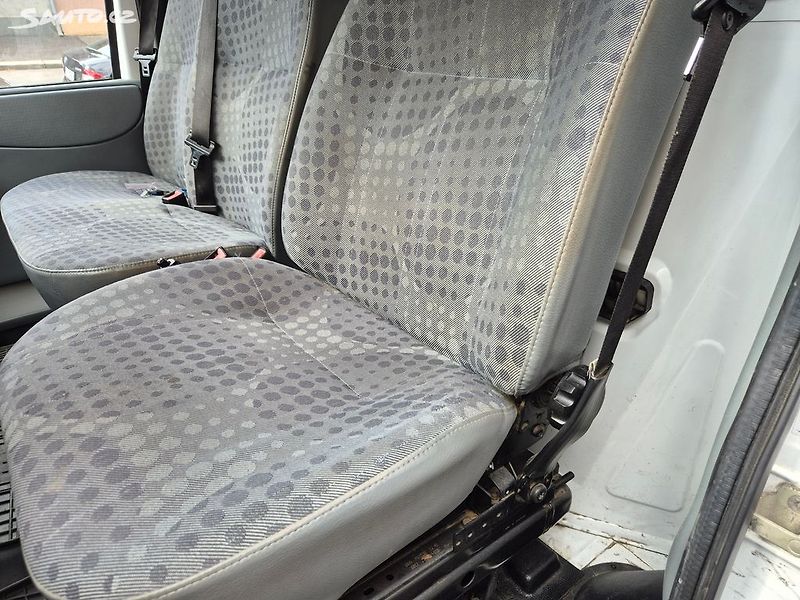 Ford Transit (2007) 2.4TDCi 85kw 1.maj. ČR 196t km - fotka 14 z 25