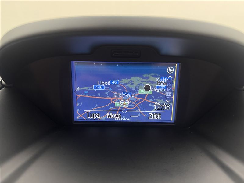 Ford B-MAX 1,6 NAVI KLIMA SENZORY TAŽNÉ - fotka 20 z 36