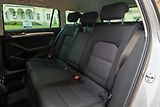 Volkswagen Passat 2.0 TDI 110 kW DCC BLIS ACC Ta - náhled 13