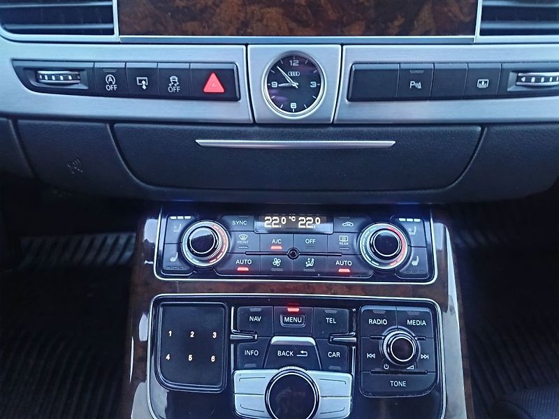 Audi A8 (2014) - fotka 47 z 59