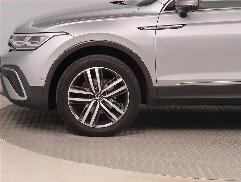Volkswagen Tiguan Allspace (2022) Elegance 2.0 TDI - fotka 15 z 16