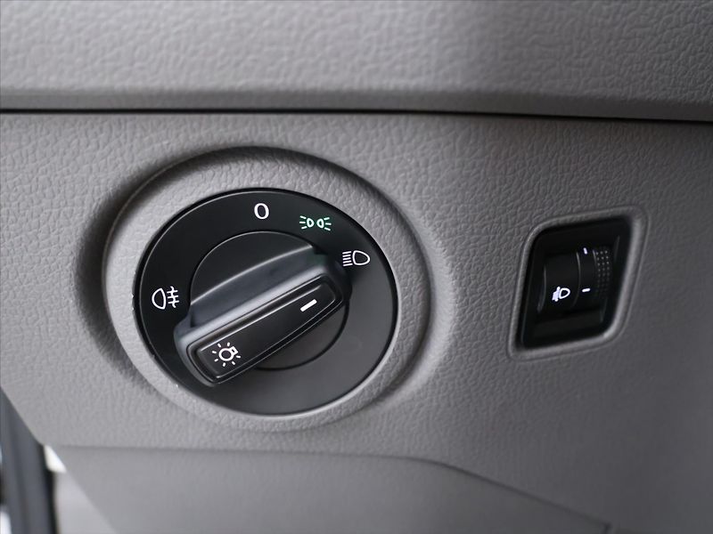 Volkswagen Crafter 2,0 TDI 103kW L2H2 DPH - fotka 15 z 34