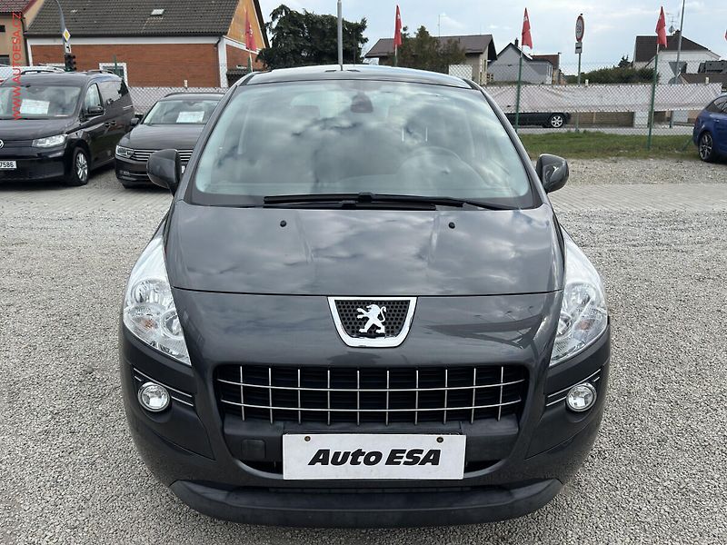 Peugeot 3008 (2012) 1.6HDi, Panorama, TZ - fotka 2 z 20