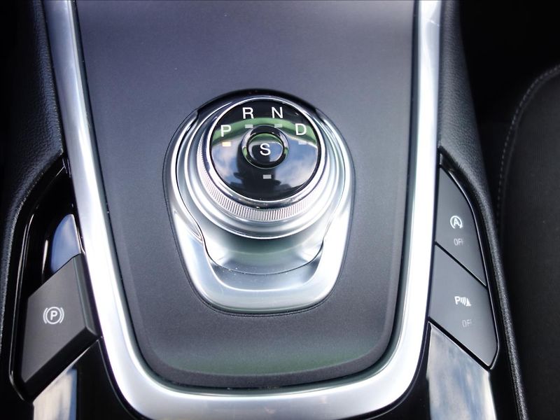 Ford Galaxy 2,0 140kW LED NAVI  TITANIUM - fotka 23 z 38