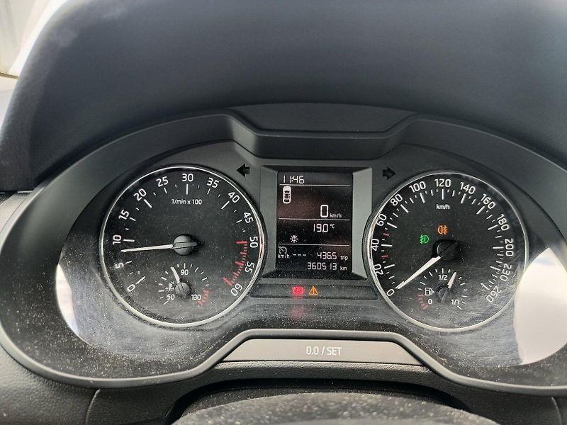 Škoda Octavia III 1.6 TDI - fotka 53 z 56
