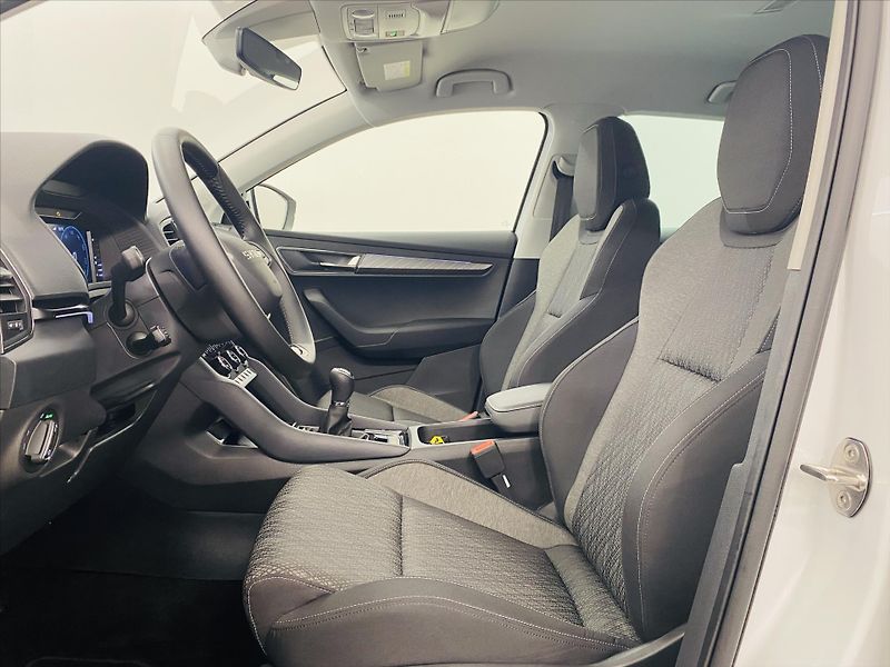 Škoda Karoq 1,5 TSI 110kW Top Selection - fotka 5 z 27