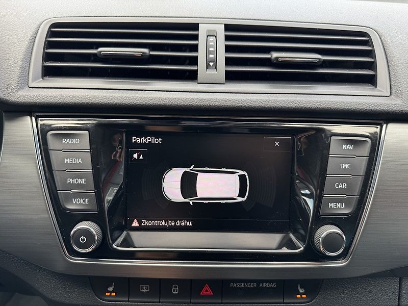 Škoda Fabia (2016) 1.2TSi Joy Navi Digi Klima - fotka 15 z 48