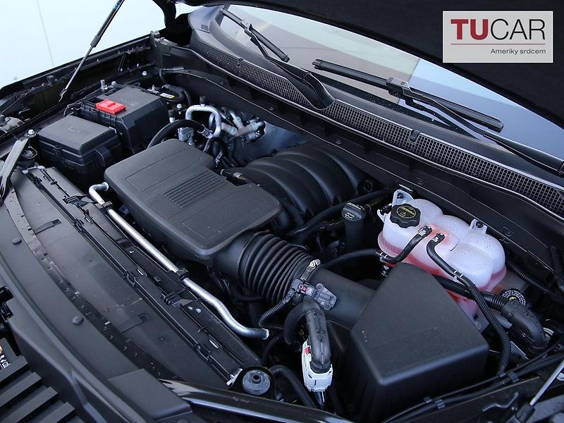 Chevrolet Tahoe High Country 6,2 V8 - fotka 44 z 48