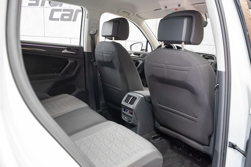 Volkswagen Tiguan 2.0TDI ACC*LED*VIRTUAL*DPH* - fotka 13 z 41