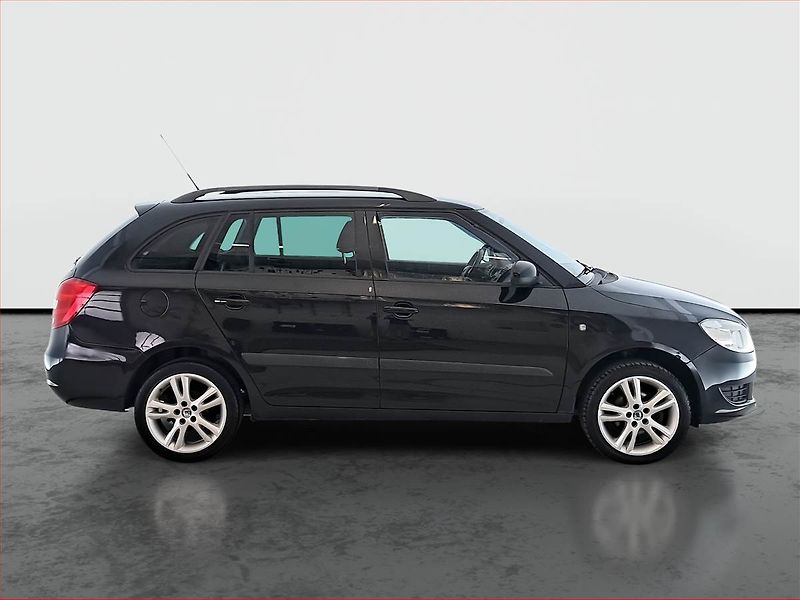 Škoda Fabia (2013) 1.6 TDI, Serv.kniha, po STK - fotka 6 z 18