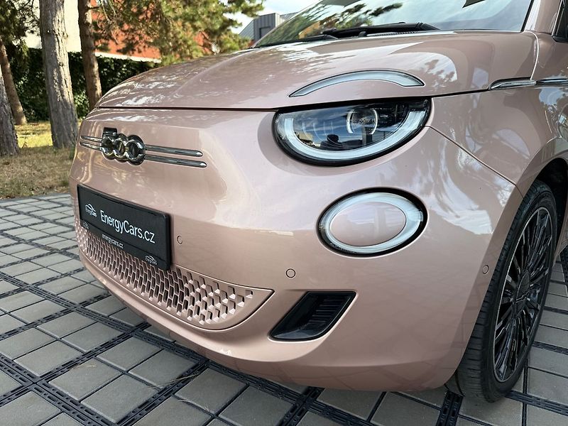 Fiat 500 LaPrima 3+1 42 kWh - fotka 5 z 38
