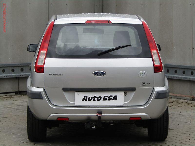 Ford Fusion (2006) 1.4 i, Klima - fotka 5 z 17