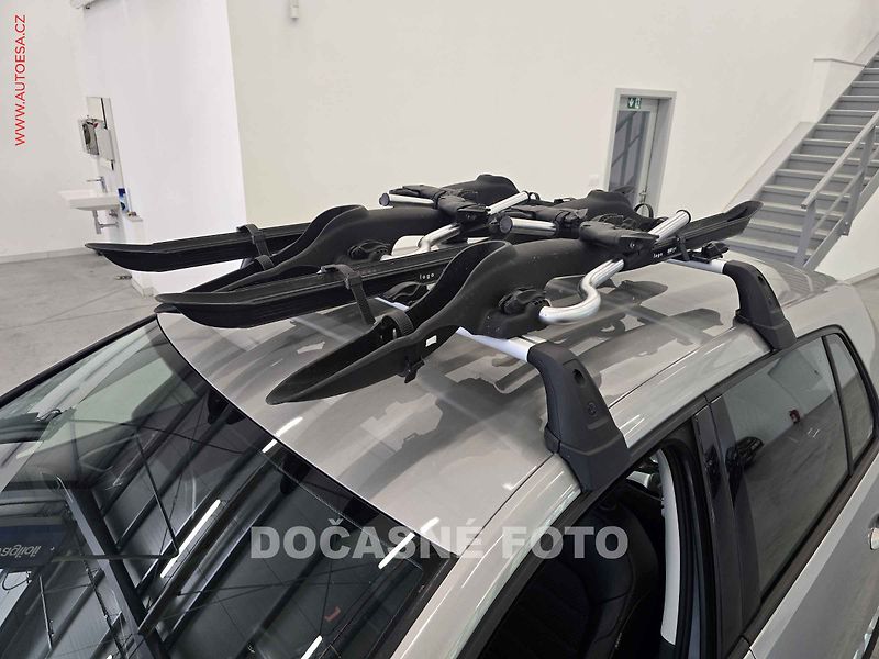 Volkswagen Golf (2016) 1.4 TSI, 1.maj,ČR, servis - fotka 4 z 4
