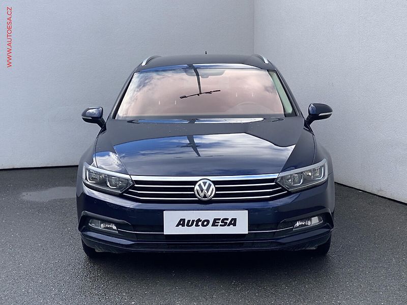 Volkswagen Passat (2015) 1.4 TSi, Comfortline, LED - fotka 2 z 18