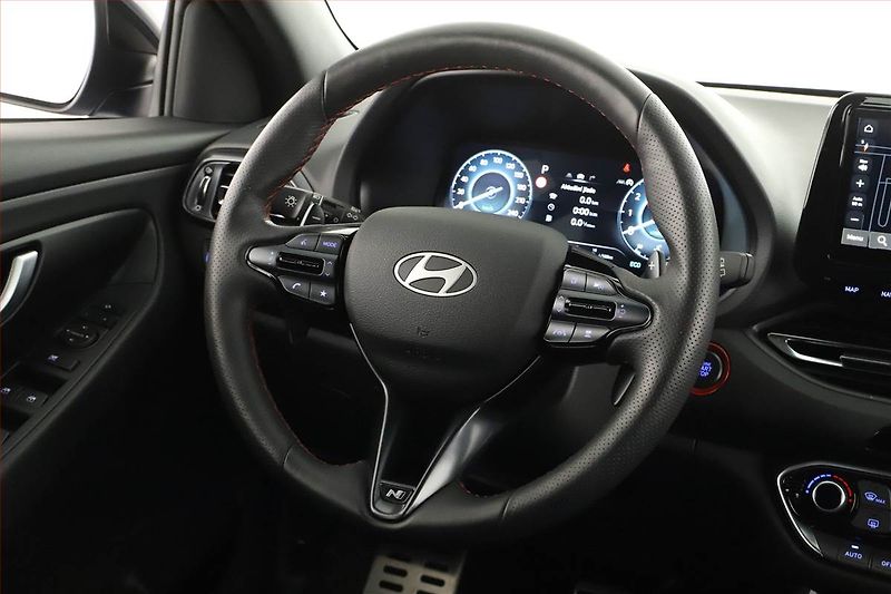 Hyundai i30 (2026) 1.5 T-GDI MHEV 48V, N-LINE - fotka 13 z 14