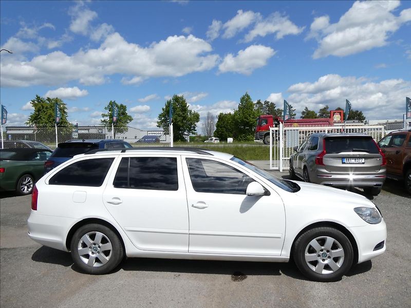 Škoda Octavia 1,2 TSi 77kW motor 110tKm,2xko - fotka 10 z 42