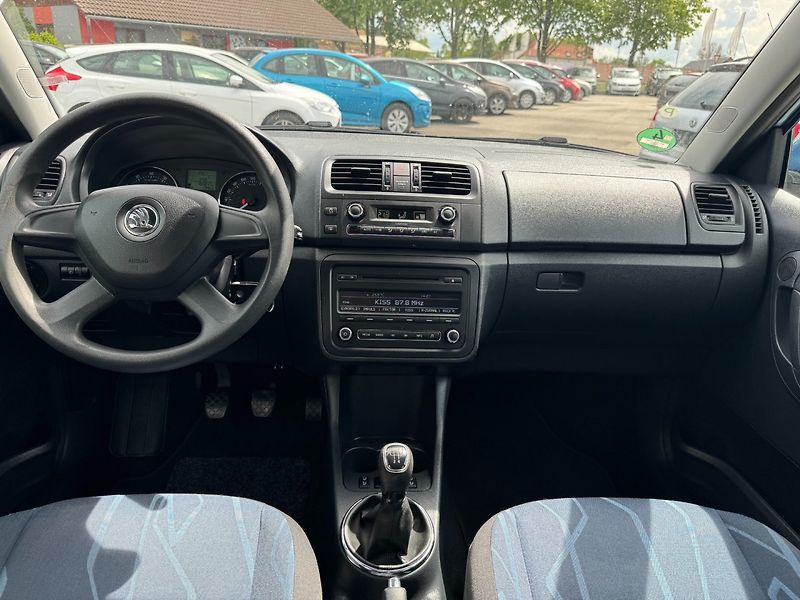 Škoda Fabia (2013) STYLE 1,2 TSI 63 KW - fotka 17 z 35