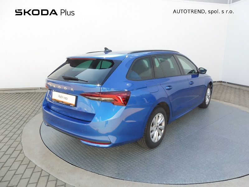 Škoda Octavia (2025) Combi Selection 1,5 TSI 110 kW - fotka 2 z 29