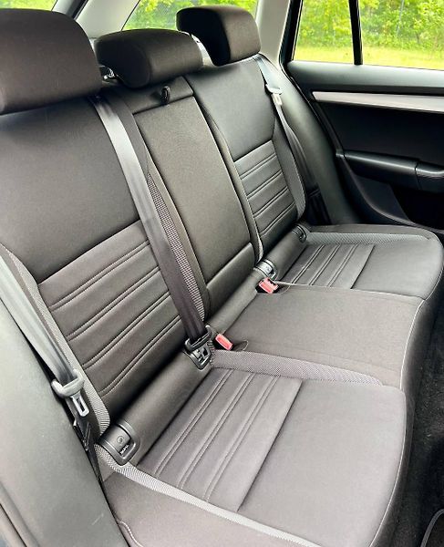 Škoda Octavia (2018) III FL COMBI 2.0 TDI DSG - fotka 10 z 28