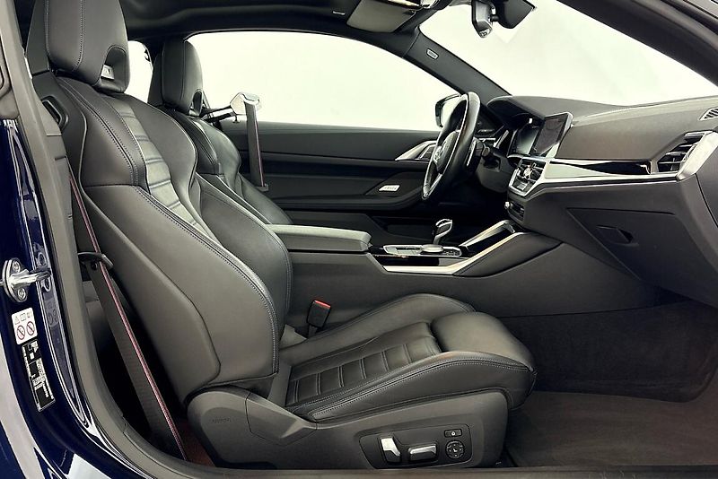 BMW Řada 4 M440i xDrive - fotka 11 z 26
