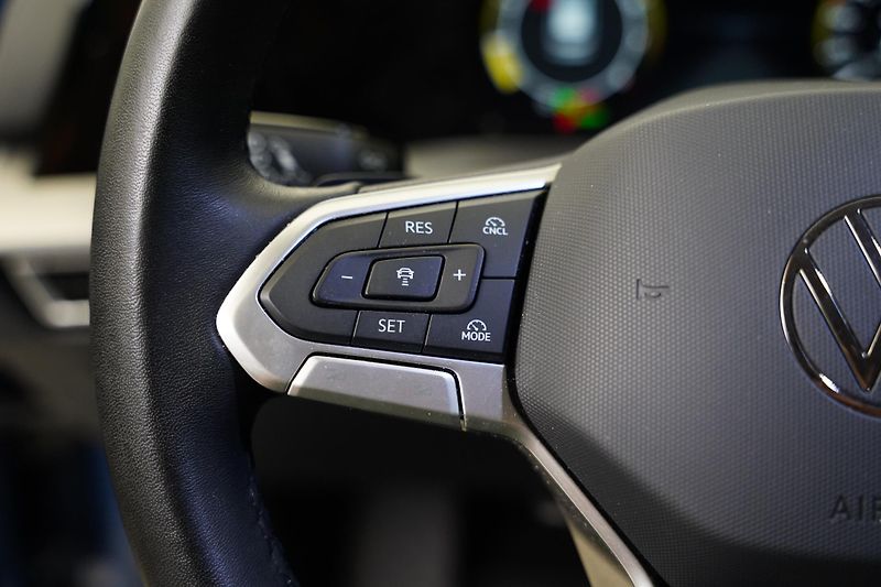 Volkswagen Golf - fotka 17 z 28