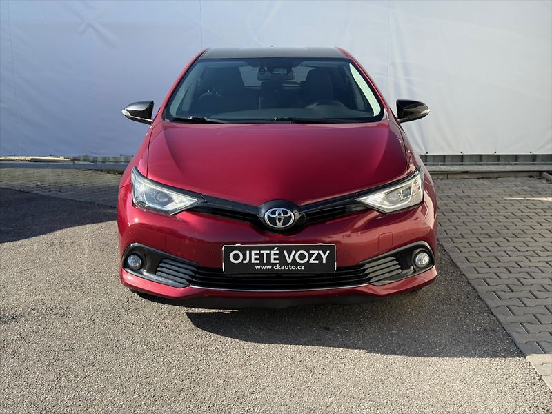Toyota Auris 1,6 Selection - fotka 2 z 19
