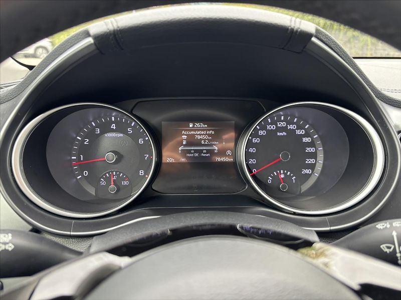 Kia Ceed 1,5 TGDi TOP ZÁRUKA - fotka 40 z 40