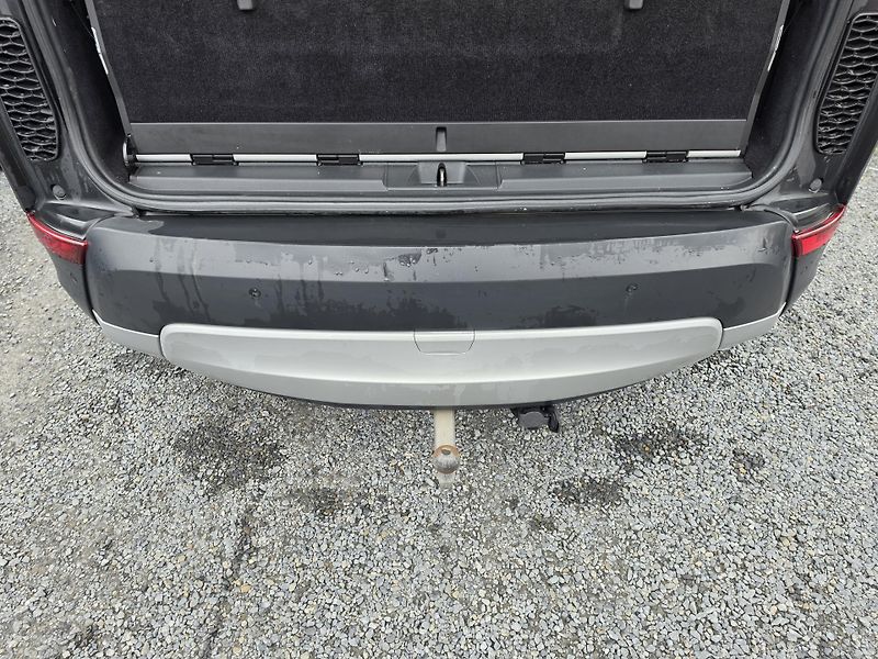 Land Rover Discovery 3.0HSEDV6 MeridianTZ 3.5 7Míst - fotka 6 z 16