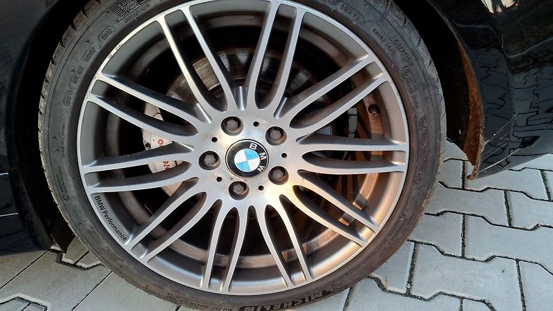 BMW Řada 1 135i e82 Mpacket - fotka 9 z 43