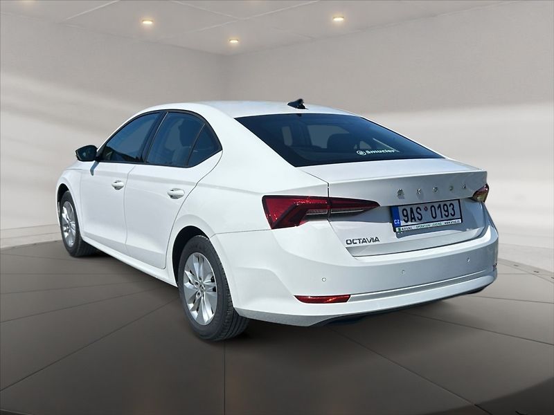 Škoda Octavia 2,0 TDI 85 Ambition 5d - fotka 4 z 11