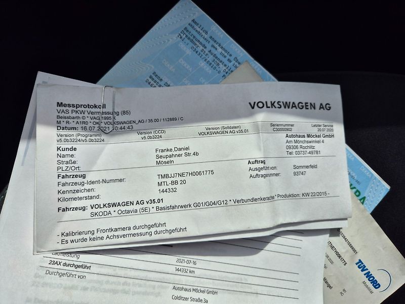 Škoda Octavia (2016) 2.0 TDI JOY TOP NAVI XENONY - fotka 33 z 36
