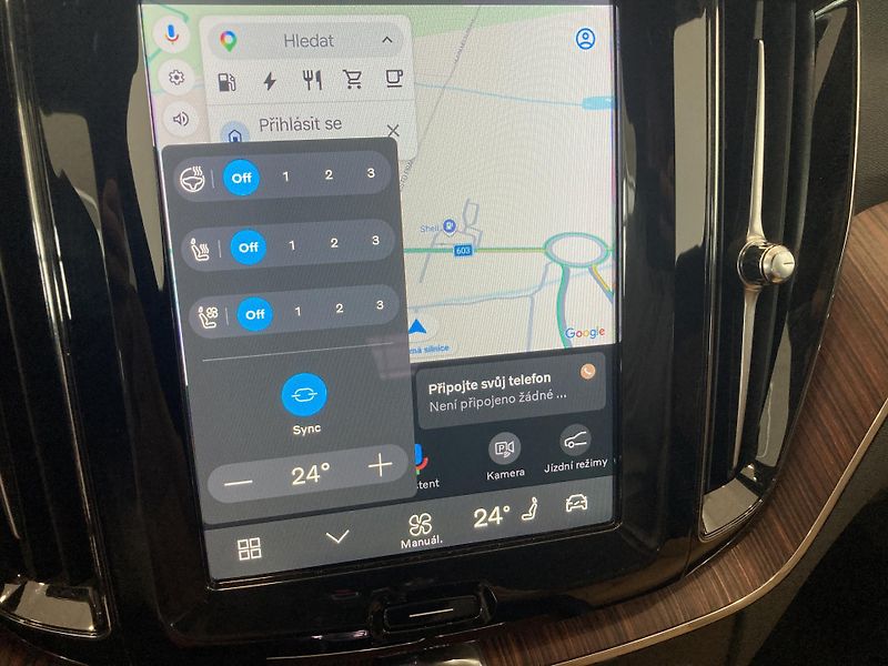 Volvo XC60 T6 eAWD Recharge Plus Dark AT8 - fotka 23 z 30