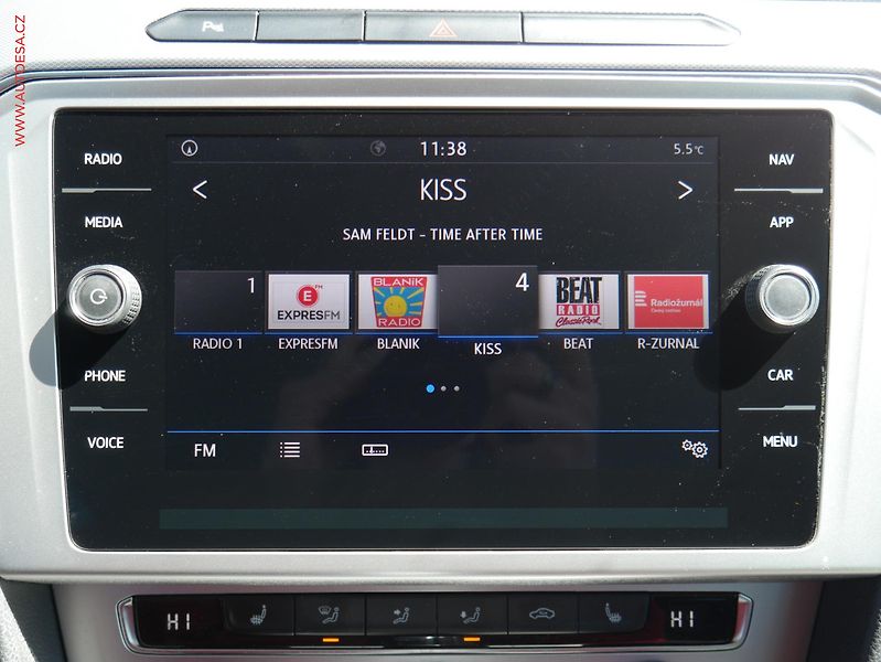Volkswagen Passat (2019) 1.6 TDi, Comfortline, DSG - fotka 13 z 21