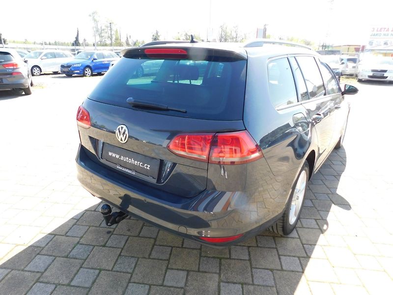 Volkswagen Golf (2015) VII KOMBI 2.0 TDI - fotka 3 z 45