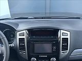 Mitsubishi Pajero 3,2 DI-D 190PS  Instyle-7 4x4 - náhled 25