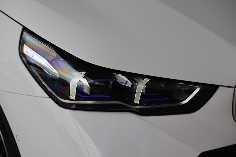 BMW Řada 5 520d xDrive - fotka 17 z 18