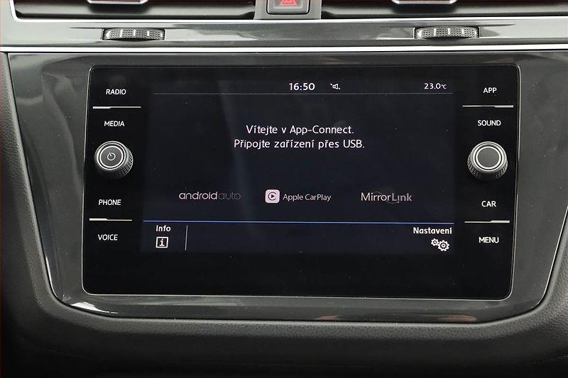 Volkswagen Tiguan (2020) 1.5 TSI - fotka 12 z 14