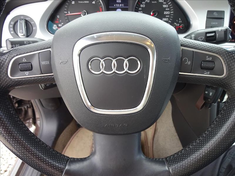 Audi A6 Allroad 3,0 TDI 176kW QUATRO - fotka 46 z 63