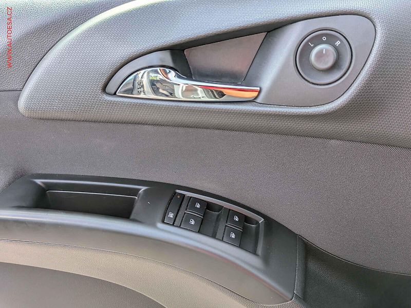 Opel Meriva (2014) 1.4T, ČR, AT, AC, výhřev sed. - fotka 12 z 17