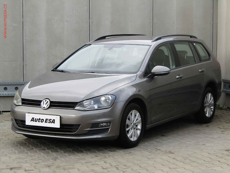 Volkswagen Golf (2014) 1.6TDi, Comfortline, zmk. - fotka 3 z 18