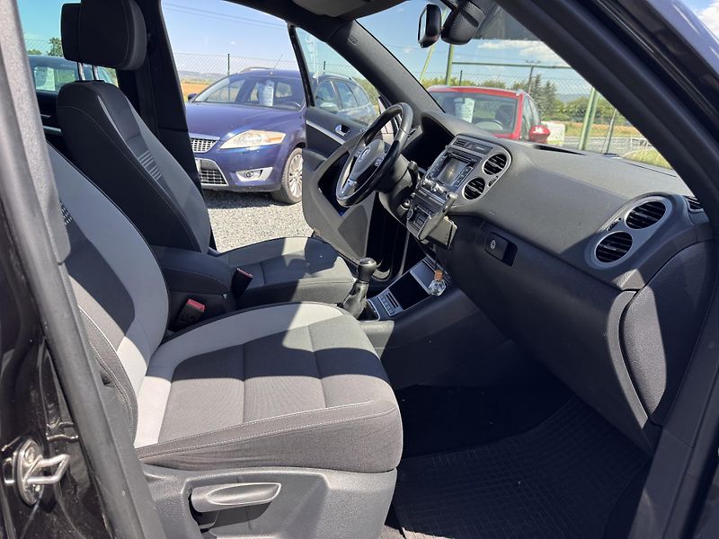 Volkswagen Tiguan LIFE,2.0 TDi,103 KW, Panorama - fotka 23 z 24