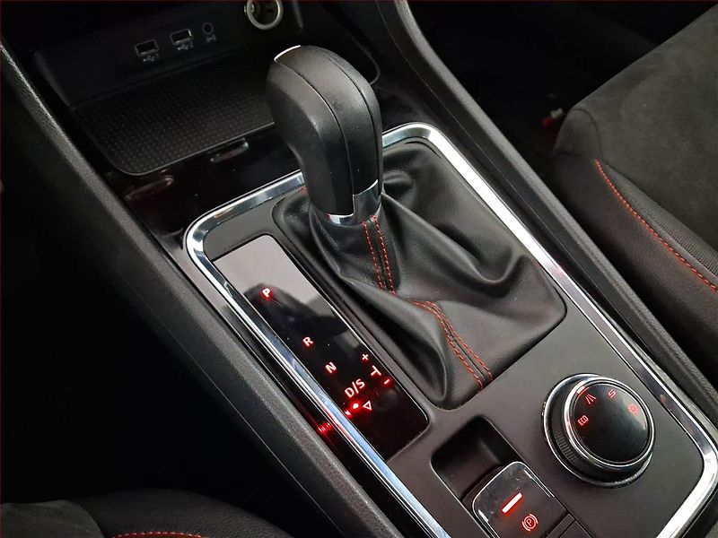 Seat Ateca (2018) FR 1.5 TSI, Automat, Kůže - fotka 13 z 23