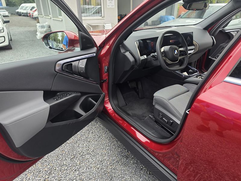 BMW X3 2.0 D X Drive  - fotka 13 z 17