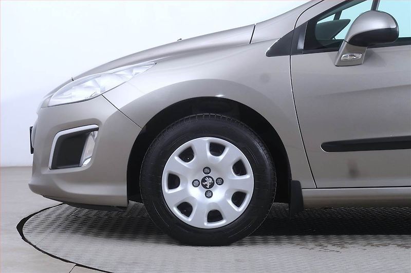 Peugeot 308 (2012) 1.6 VTi, Serv.kniha, po STK - fotka 14 z 17